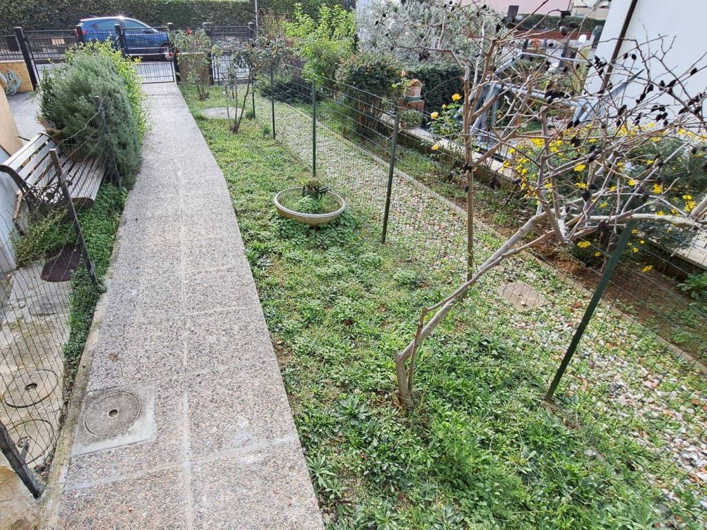 Appartamento a Rosignano marittimo in Via Raffaello Lambruschini - Foto 3