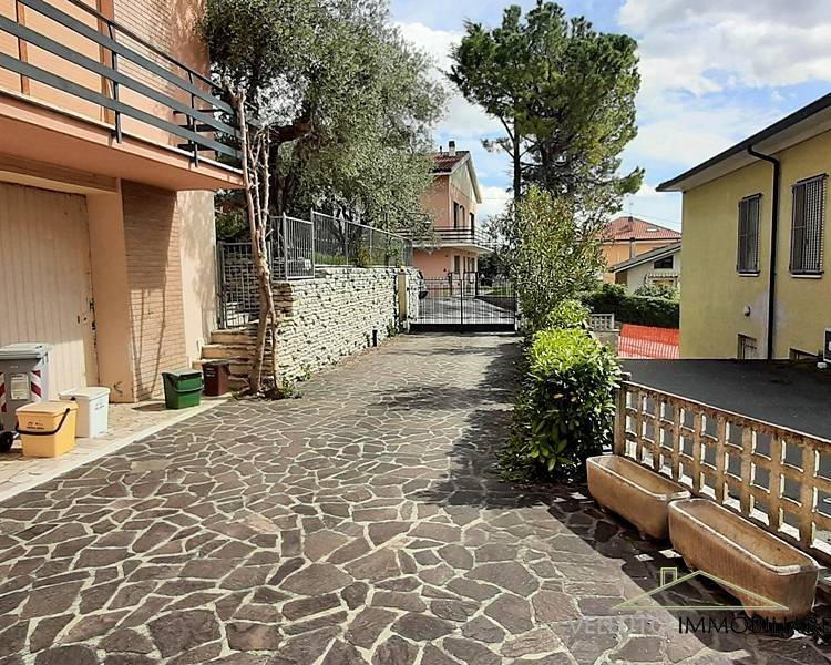 Villa a Corinaldo in Via Leonardo Da Vinci - Foto 3