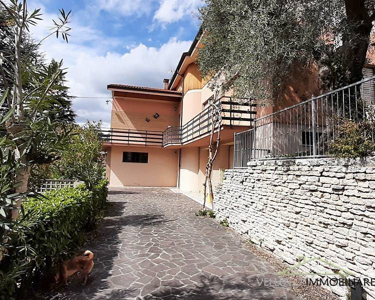 Villa a Corinaldo in Via Leonardo Da Vinci - Foto 5