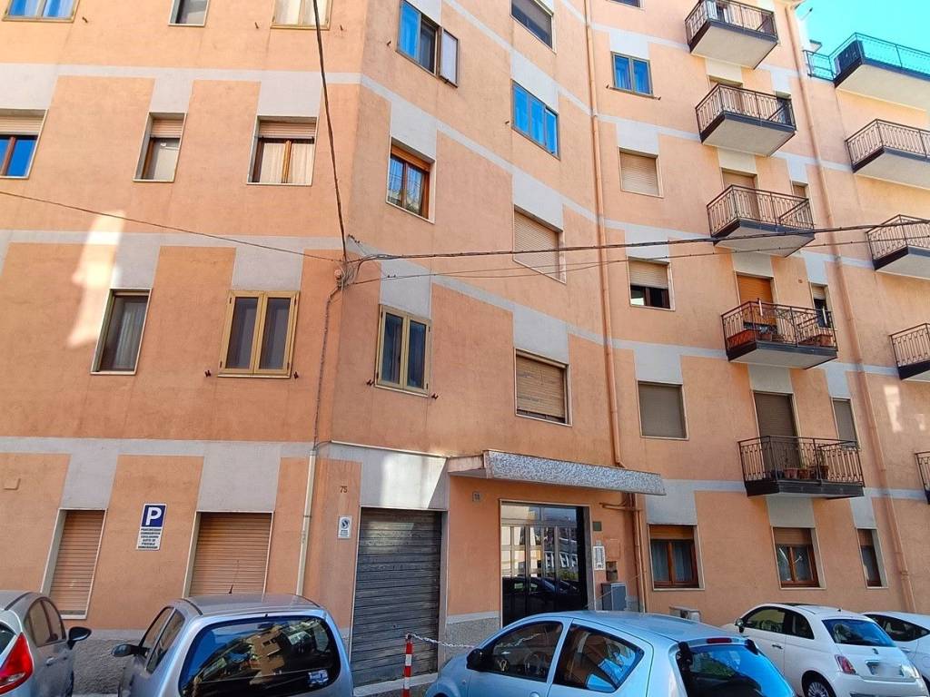Appartamento a Catanzaro in Via Eugenio De Riso, 77 - Foto 2