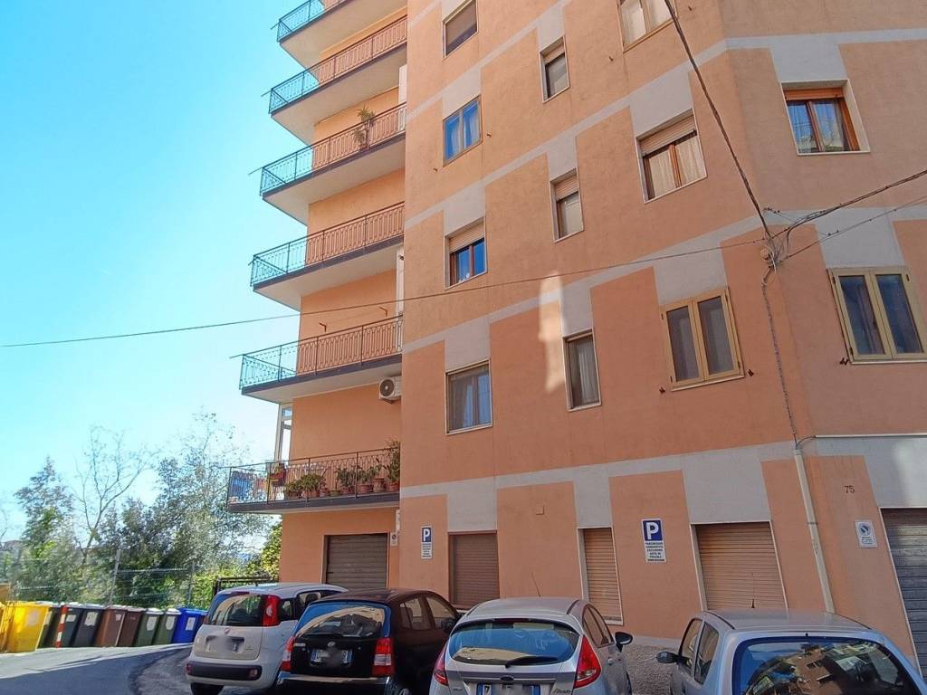 Appartamento a Catanzaro in Via Eugenio De Riso, 77 - Foto 3