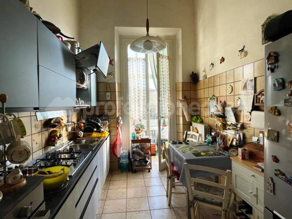 Appartamento a Livorno in Viale Ippolito Nievo - Foto 2