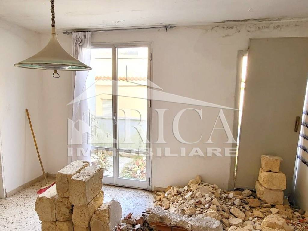 Casa indipendente a Alcamo in Corso 6 Aprile - Foto 2