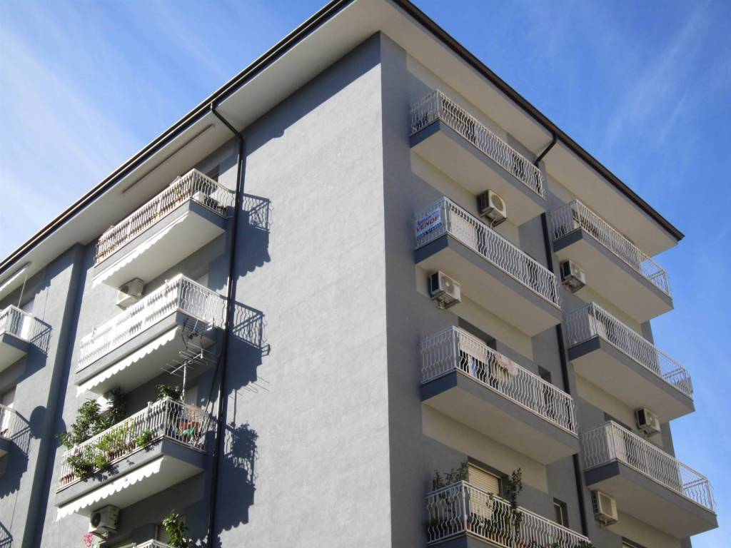 Appartamento a Corigliano-rossano in VIA CORRADO ALVARO, 20 - Foto 3