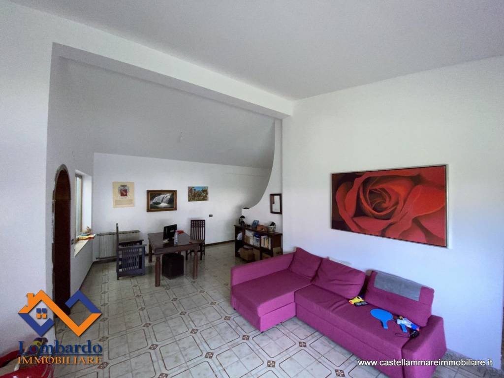 Appartamento a Castellammare del golfo in Via Gemma d'Oro - Foto 4