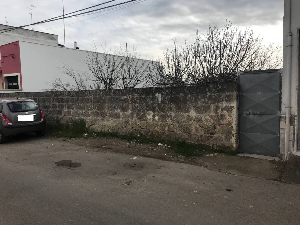 Terreno a Veglie in Via Madonna dell'Iconella, 32 - Foto 2