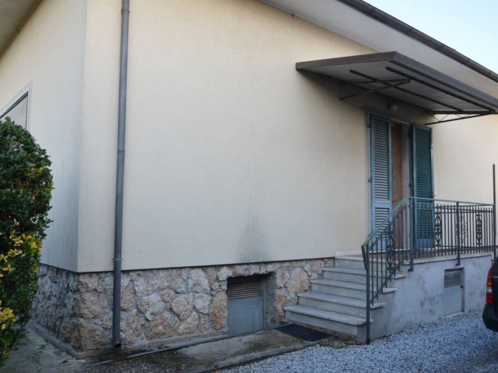 Villa a Pietrasanta in via Serraglio - Foto 3