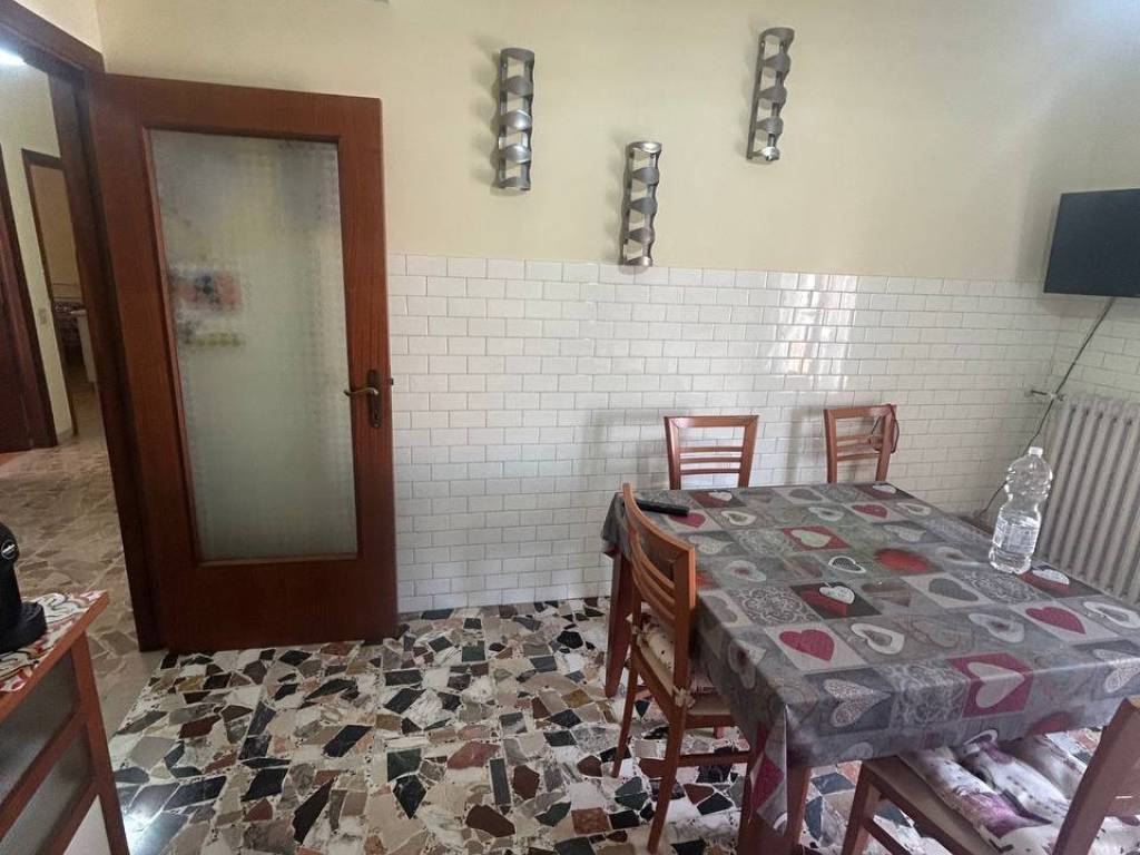 Palazzo / stabile a Poggibonsi in Via del Colombaio - Foto 2