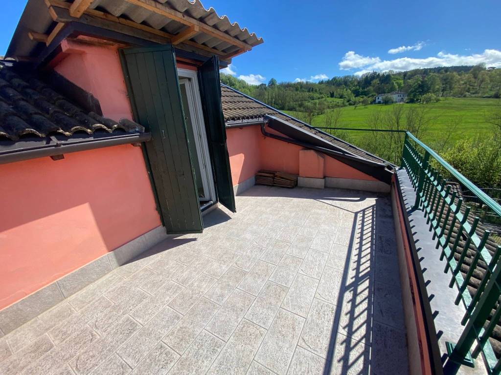 Casa indipendente a Ovada in Strada della Leonessa, 21 - Foto 2