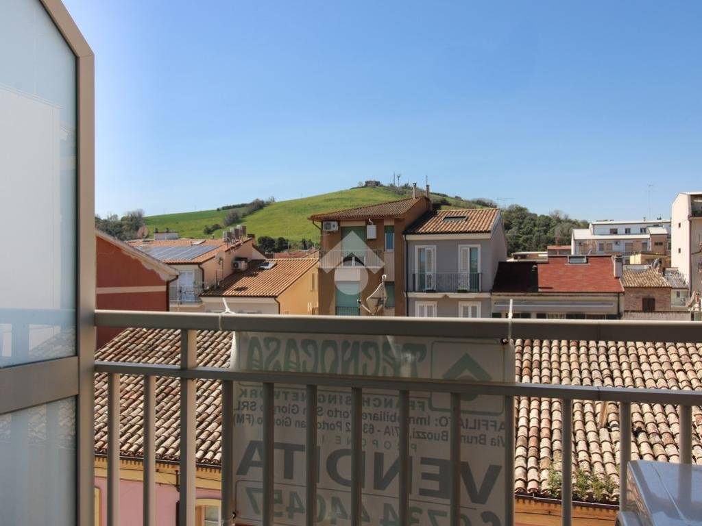 Appartamento a Porto san giorgio in Via Giuseppe Verdi, 26 - Foto 5