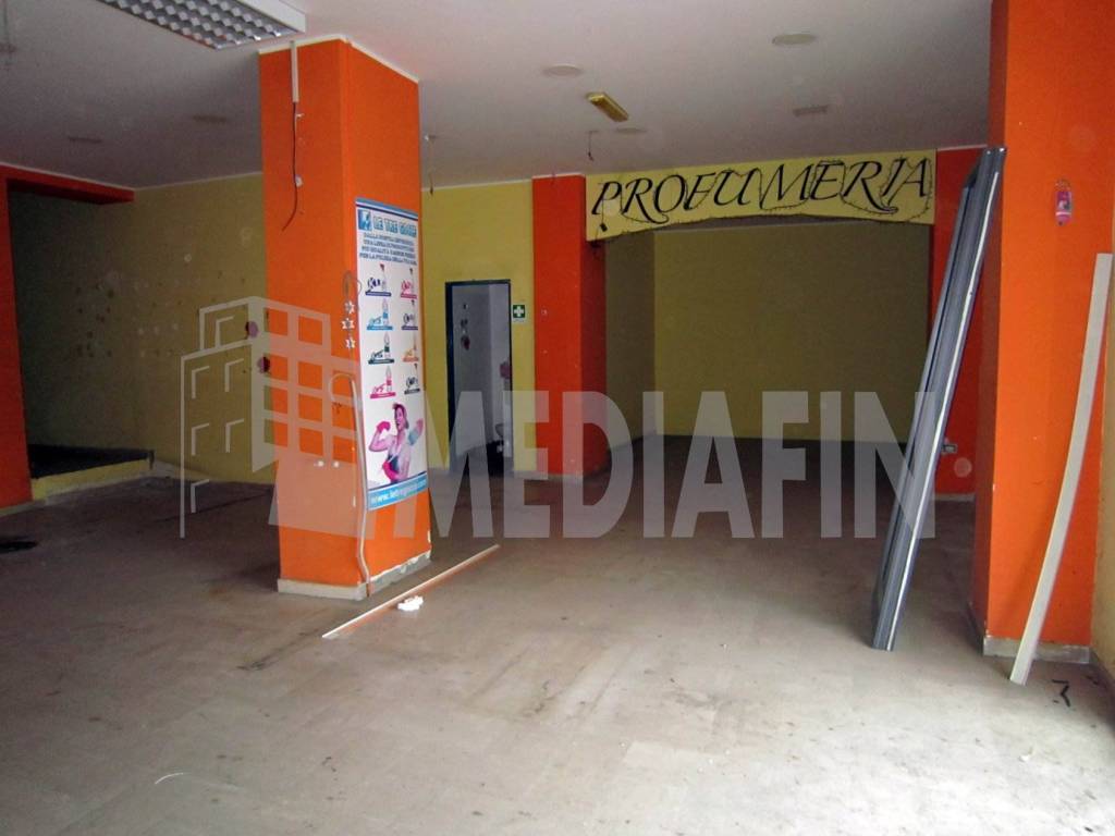 Immobile a Corigliano-rossano in PIAZZA ALCIDE DE GASPERI - Foto 4