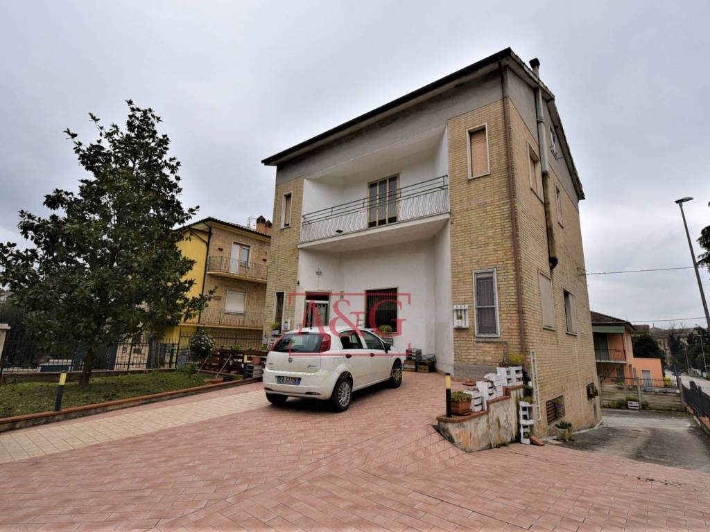 Casa indipendente a Falerone in Strada Falerienze a Valle, 44 - Foto 3