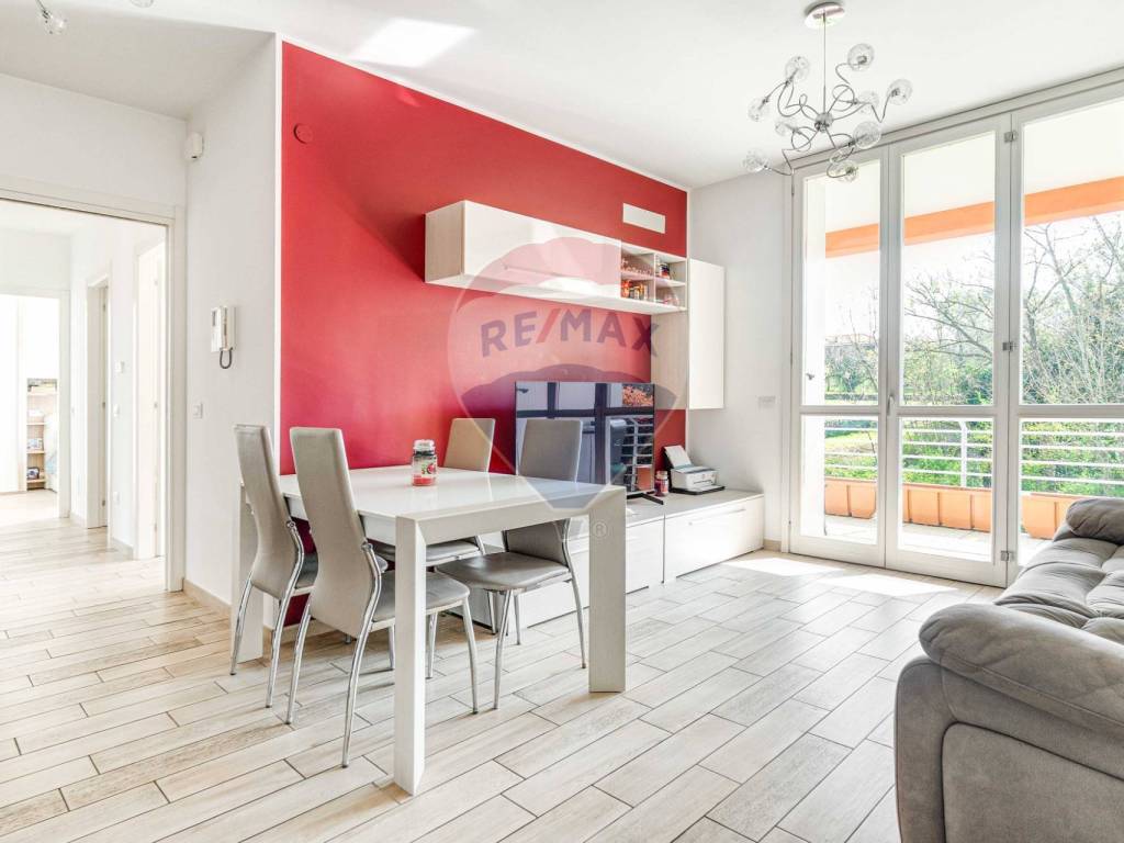 Appartamento a Castronno in VIA PANORAMICA - Foto 2