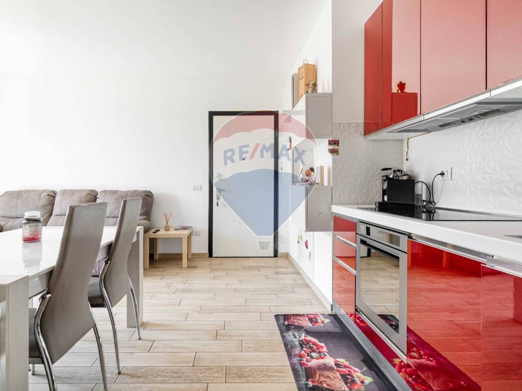 Appartamento a Castronno in VIA PANORAMICA - Foto 4