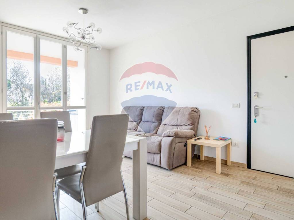 Appartamento a Castronno in VIA PANORAMICA - Foto 5