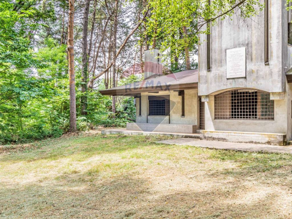Casa indipendente a Golasecca in via Cesare Battisti angolo Via Petrarca - Foto 4