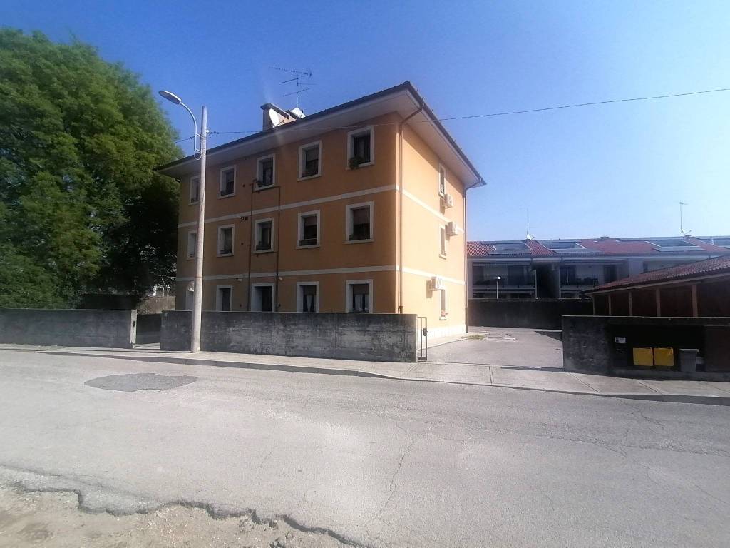 Appartamento a Ronchi dei legionari in Via Guglielmo Marconi, 5 - Foto 2