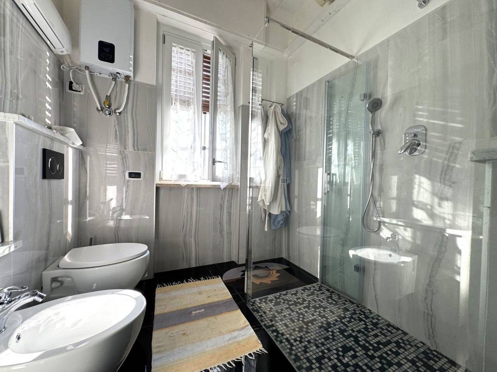 Appartamento a Verbania in Via Madonna di Campagna - Foto 4