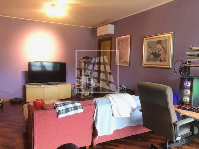 Appartamento a Reggio emilia in Via M. di Cervarolo, 39 - Foto 5