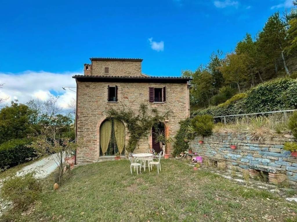 Rustico / casale a Sant'angelo in vado in Strada Provinciale Graticcioli - Foto 3