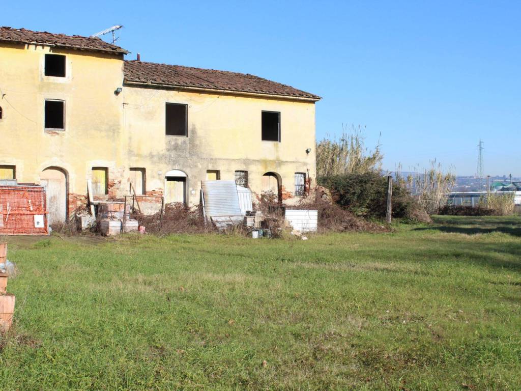 Rustico / casale a Porcari in Via Fossanuova, 18 - Foto 2