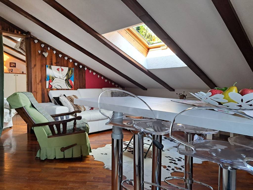 Attico / mansarda a Prè-saint-didier in Allée des Thermes - Foto 5