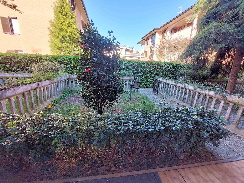 Villetta a schiera a Tradate in Via Damiano Chiesa - Foto 4