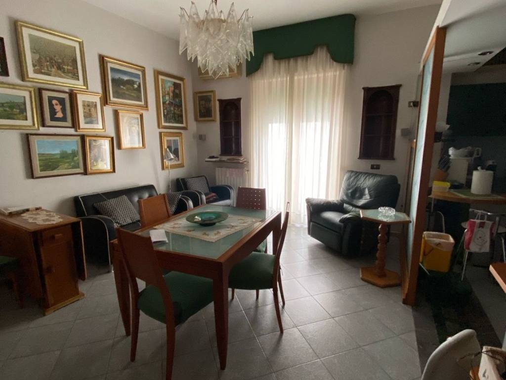 Appartamento a Crotone in Via 25 Aprile, 17 - Foto 2