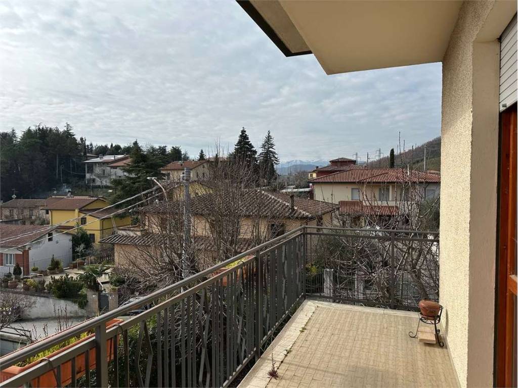 Appartamento a Nocera umbra in Via Puglie - Foto 2