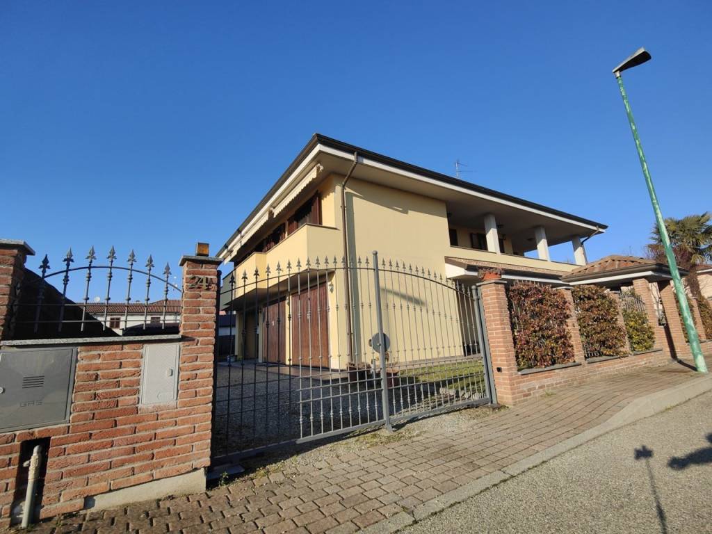 Villa a Casalino in Via Aldo Moro, 24 - Foto 3
