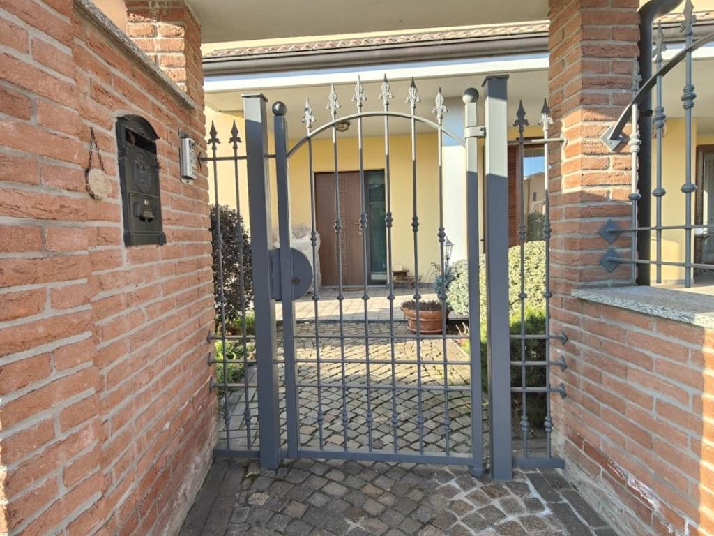Villa a Casalino in Via Aldo Moro, 24 - Foto 4