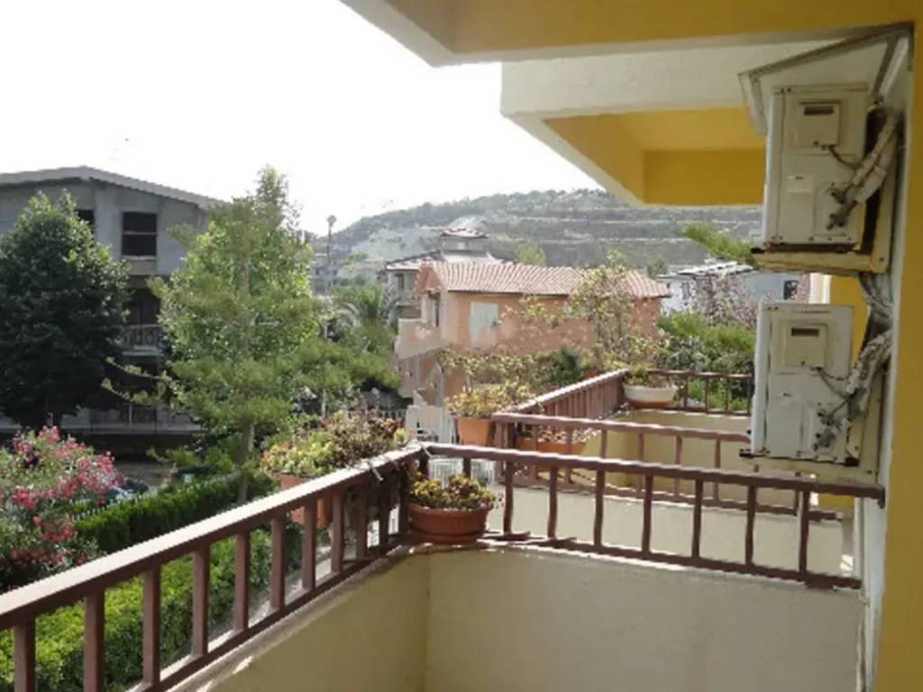 Appartamento a Bova marina in Via Aldo Moro - Foto 2