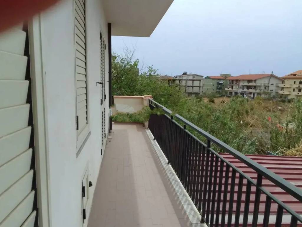 Appartamento a Melito di porto salvo in Viale della Libertà - Foto 4