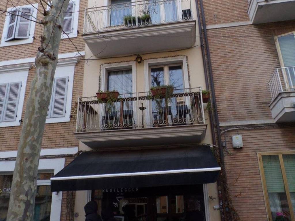 Casa indipendente a Civitanova marche in Corso Umberto I, 152 - Foto 2