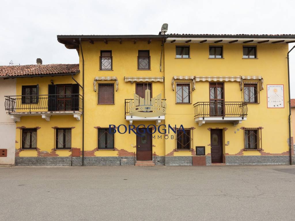 Villa a Albano vercellese in Piazza Roma, 6 - Foto 2