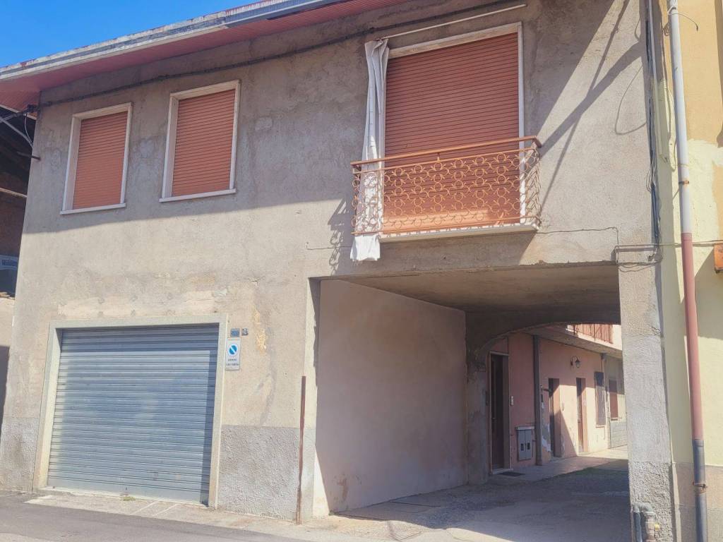 Appartamento a Samarate in Via del Fabbro, 24 - Foto 2