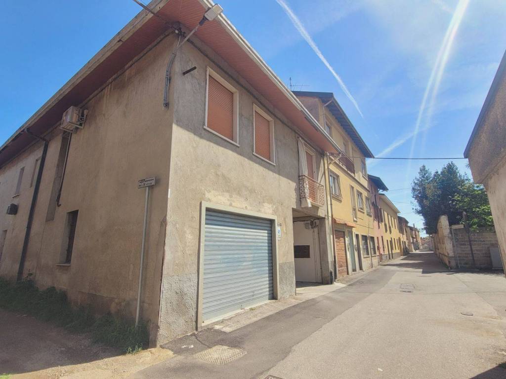 Appartamento a Samarate in Via del Fabbro, 24 - Foto 4