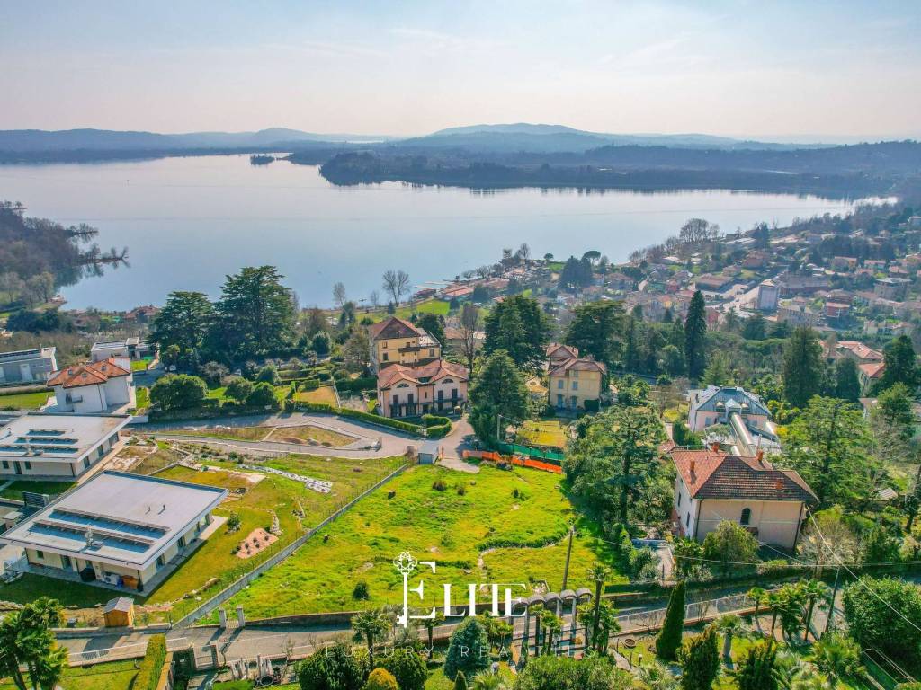 Villa a Gavirate in Via al Sasso, 1 - Foto 2