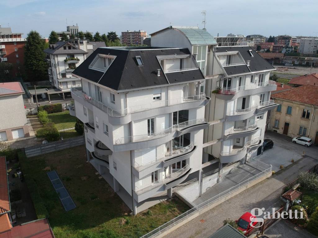 Attico / mansarda a Busto arsizio in Via Zara, 15 - Foto 2