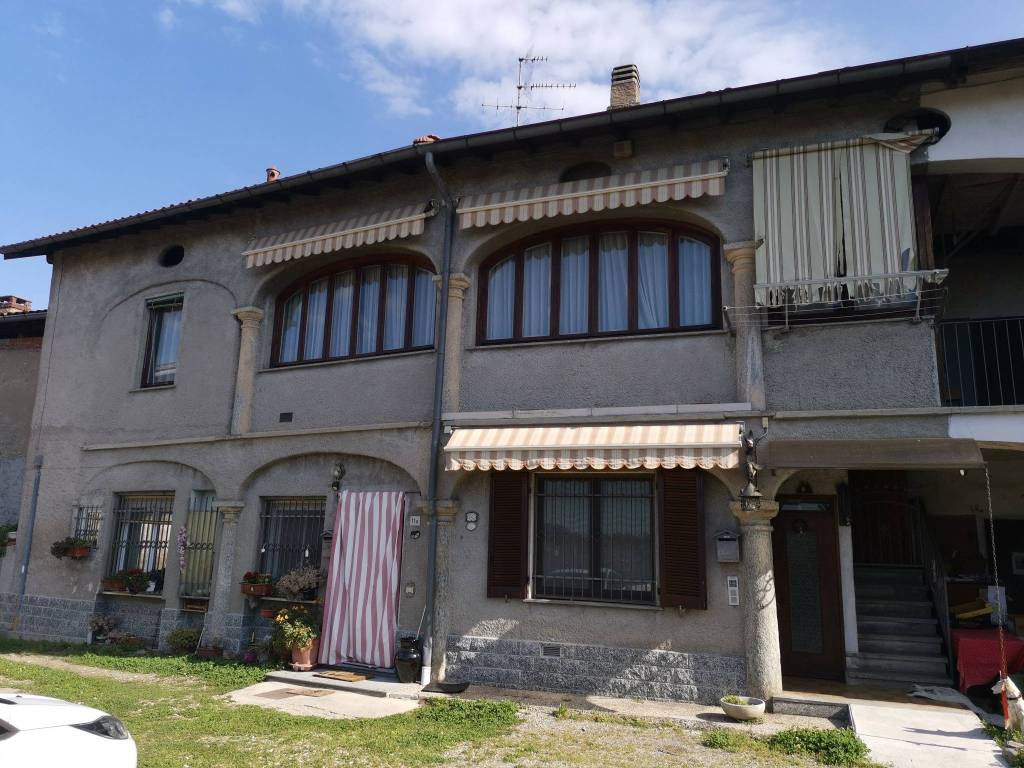 Casa indipendente a Biandronno in Via Giuseppe Garibaldi - Foto 2