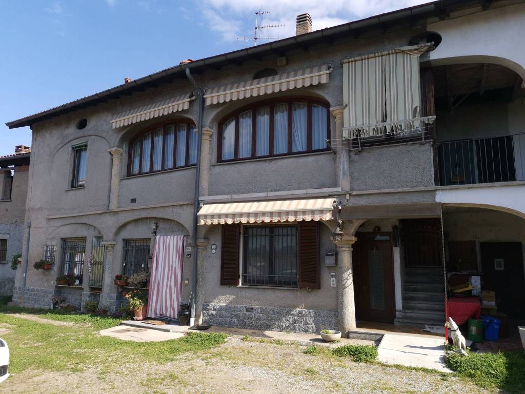 Casa indipendente a Biandronno in Via Giuseppe Garibaldi - Foto 3