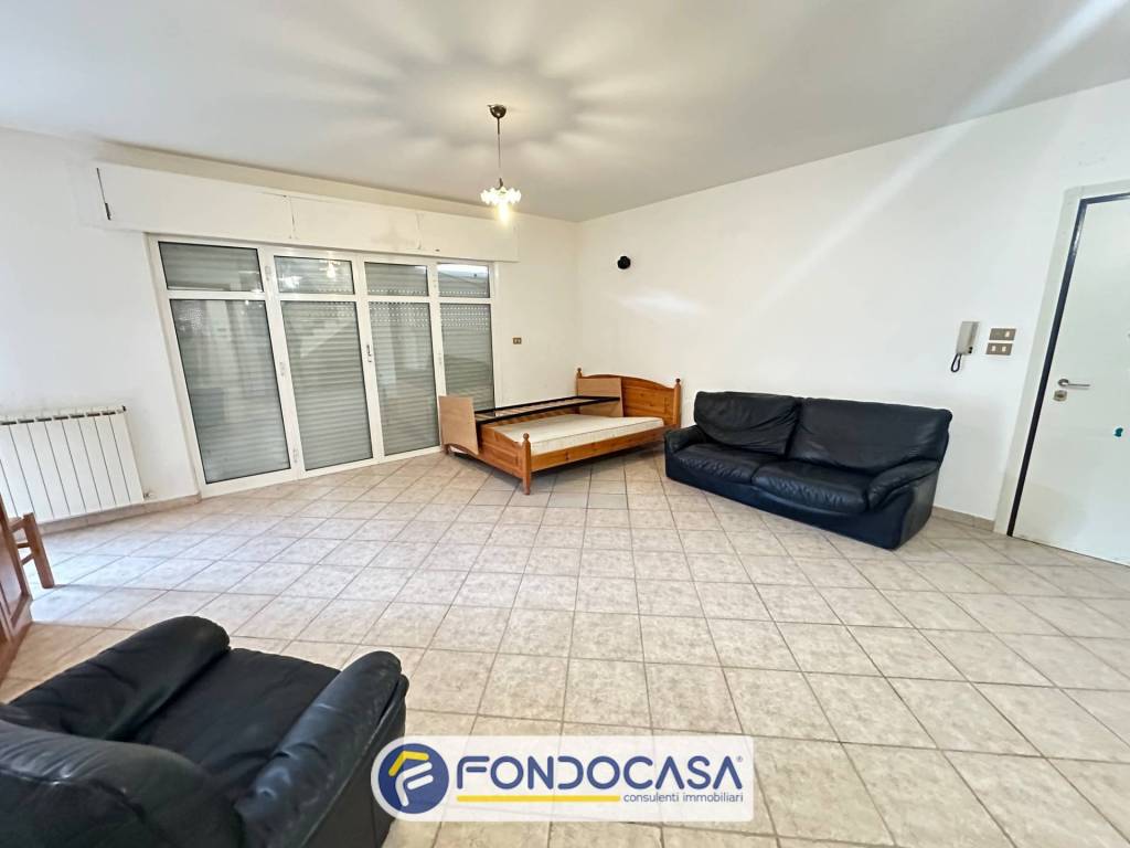 Appartamento a Roccafluvione in Via Pietro Nenni - Foto 5