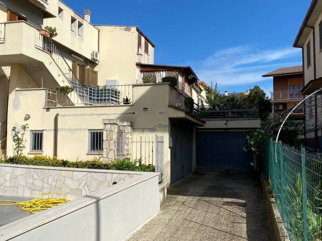Appartamento a Fara in sabina in via gabieno sabino - Foto 4
