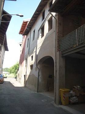 Palazzo / stabile a Lozzolo in Via Cesare Battisti, 4 - Foto 2