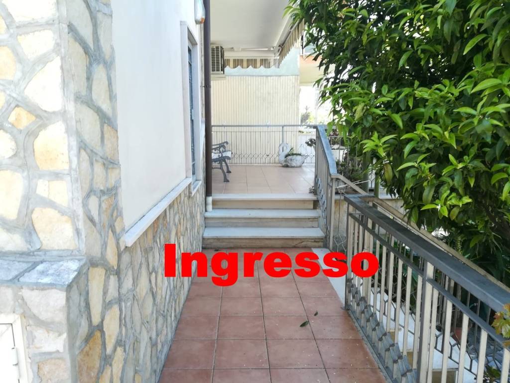 Villa a Manfredonia in Viale Demetrio, 38 - Foto 3