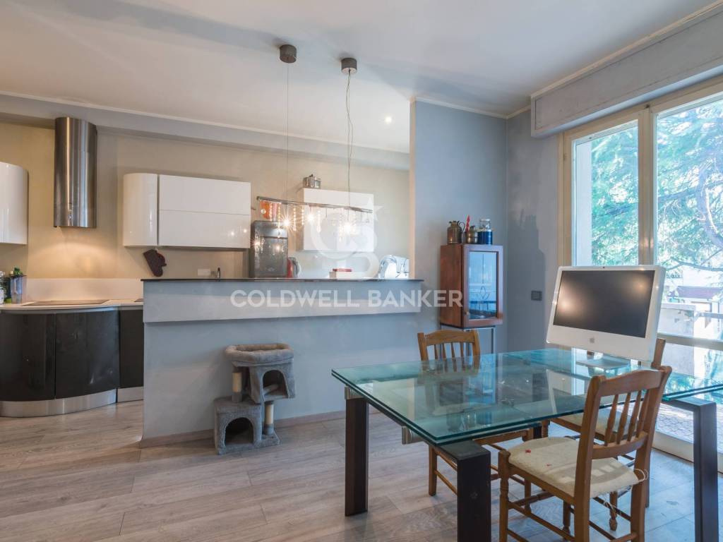Appartamento a Riccione in Viale Gran Sasso, 5 - Foto 2