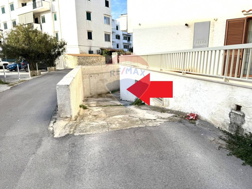 Box / garage a Vieste in Via Einaudi, 4 - Foto 2