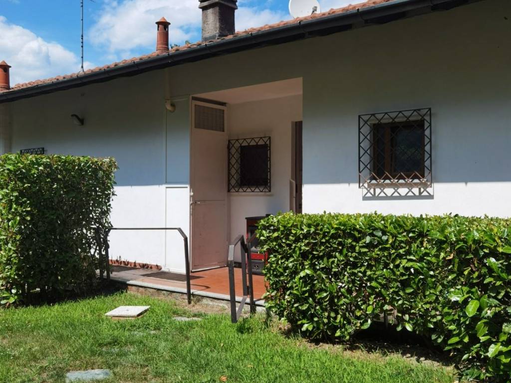 Appartamento a Baveno in Strada Nazionale Sempione Feriolo, 65 - Foto 2