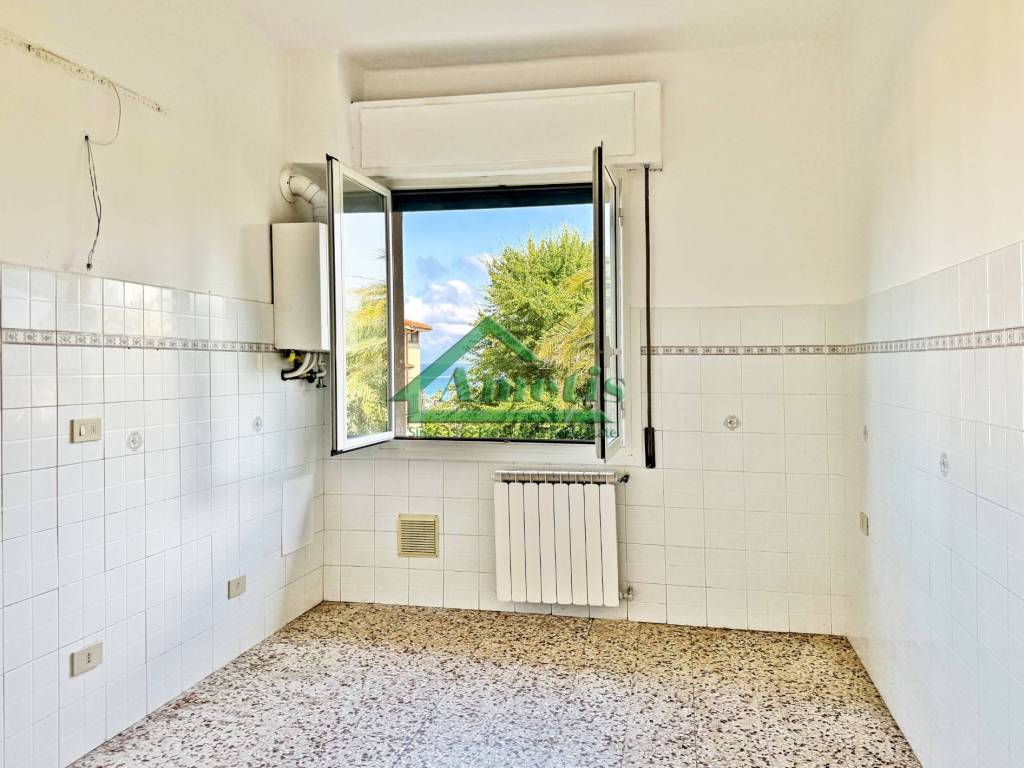 Appartamento a Imperia in Via Aicardi, 37 - Foto 2