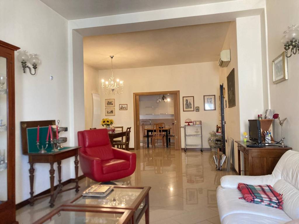 Appartamento a Mantova in Piazza Felice Cavallotti - Foto 2